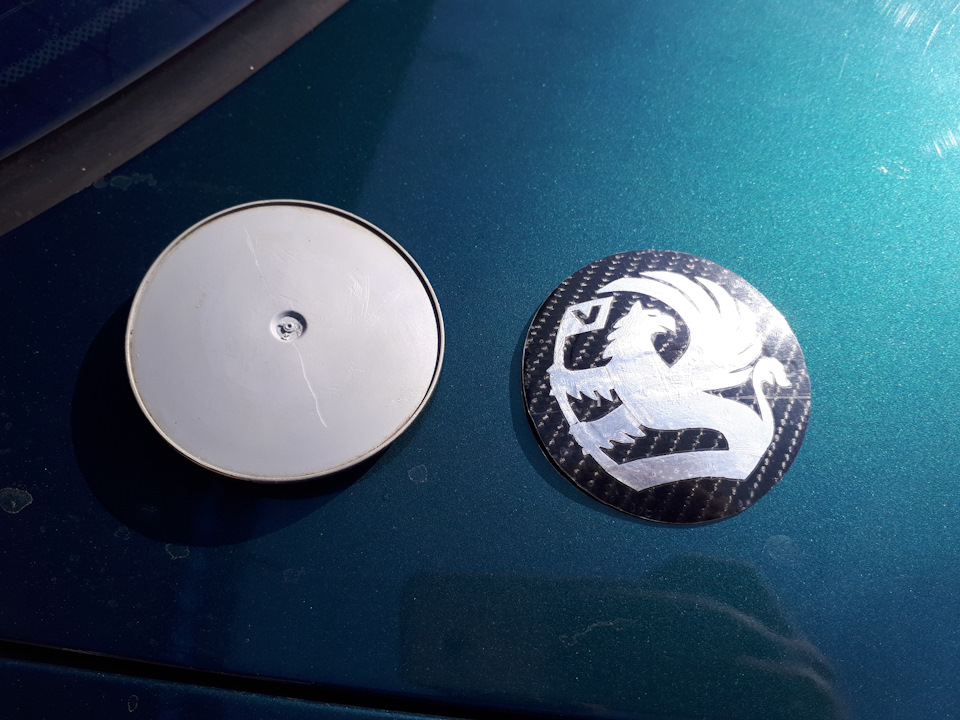 Значок Vauxhall 4
