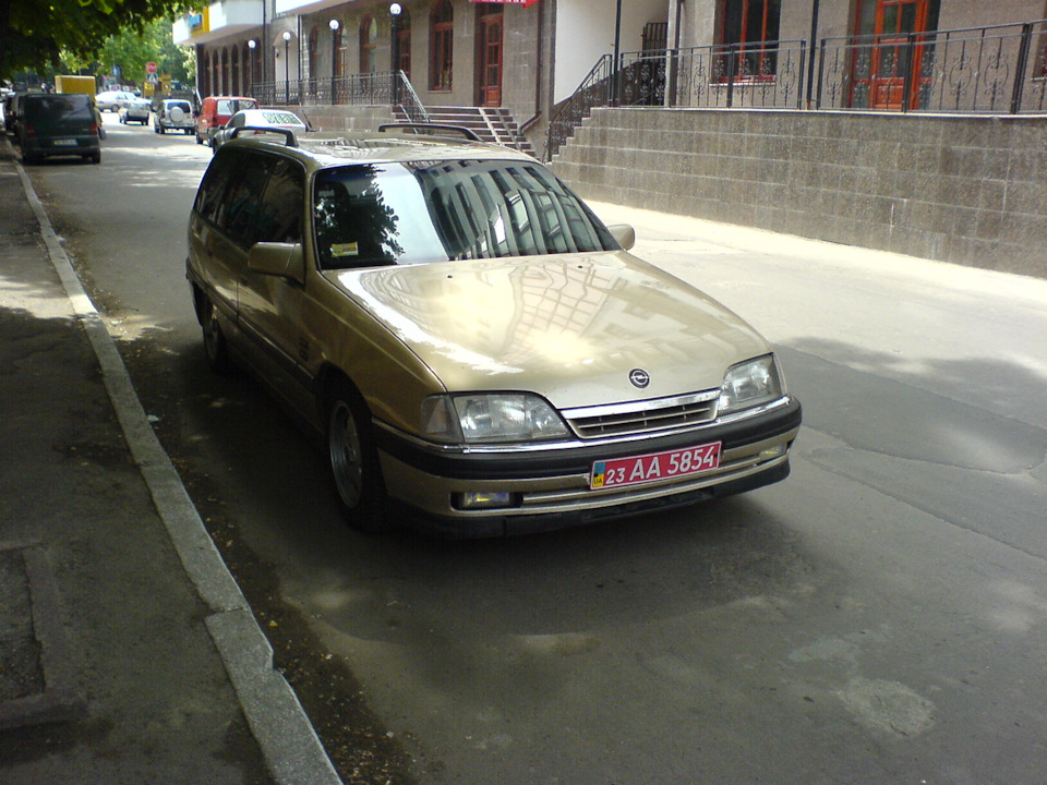 Ford Scorpio vs Opel Omega 2
