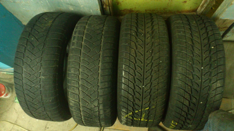 Підкупив парочку Б/У 225/60R15 1