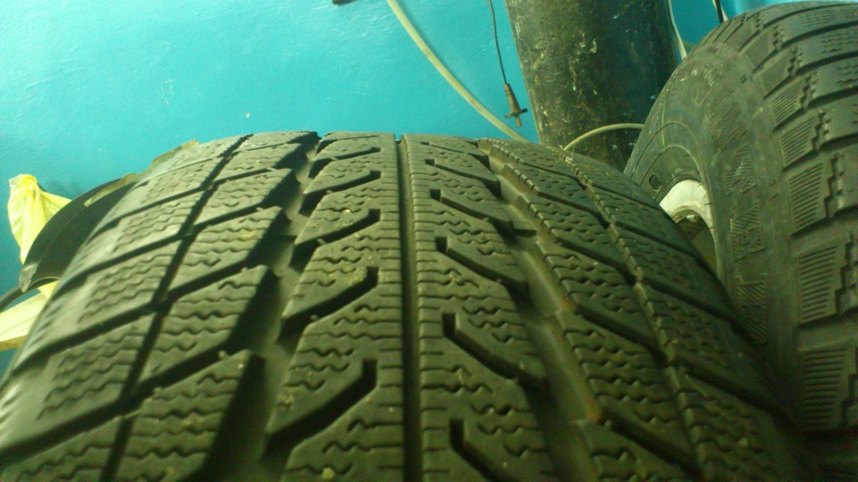 Підкупив парочку Б/У 225/60R15 2