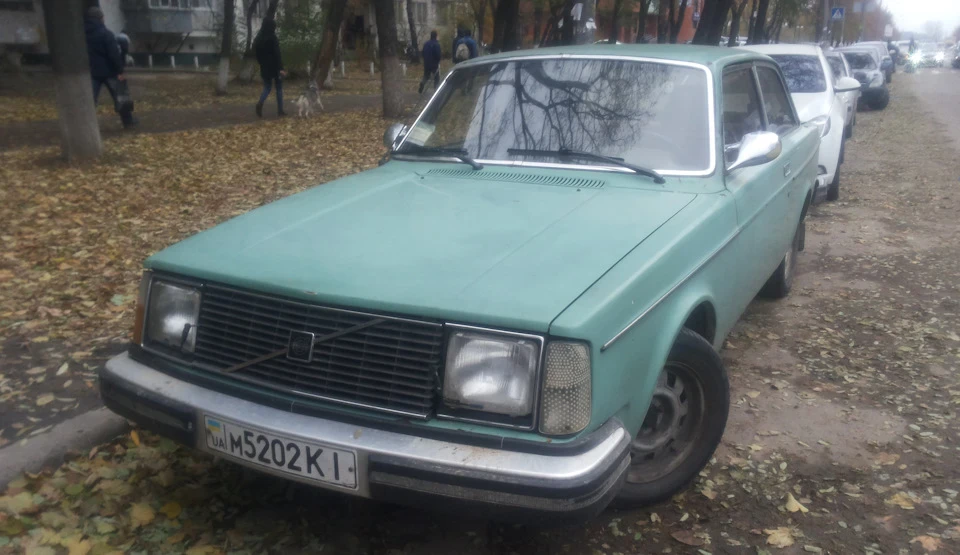 Еще Volvo