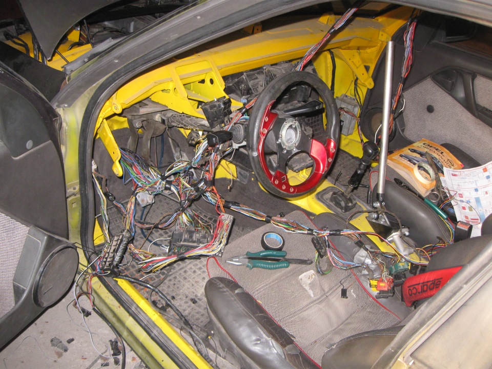 Walbro 255, проводка, парочка коліс та невеликий accident 1