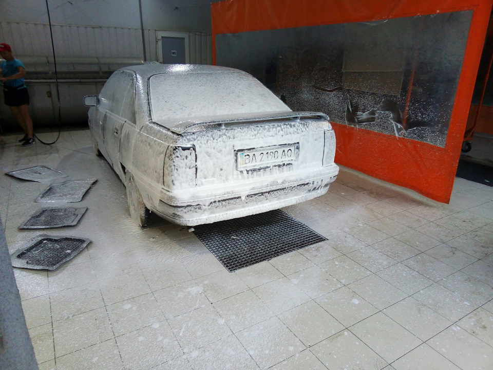 Мийка вона і в африці мийка. 1