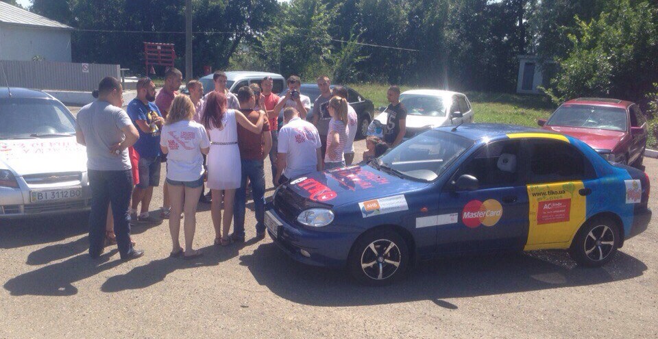 Благодійний автопробіг 17 дитячими будинками України. 4500 кілометрів, 17 міст, тисячі дитячих доль. 3