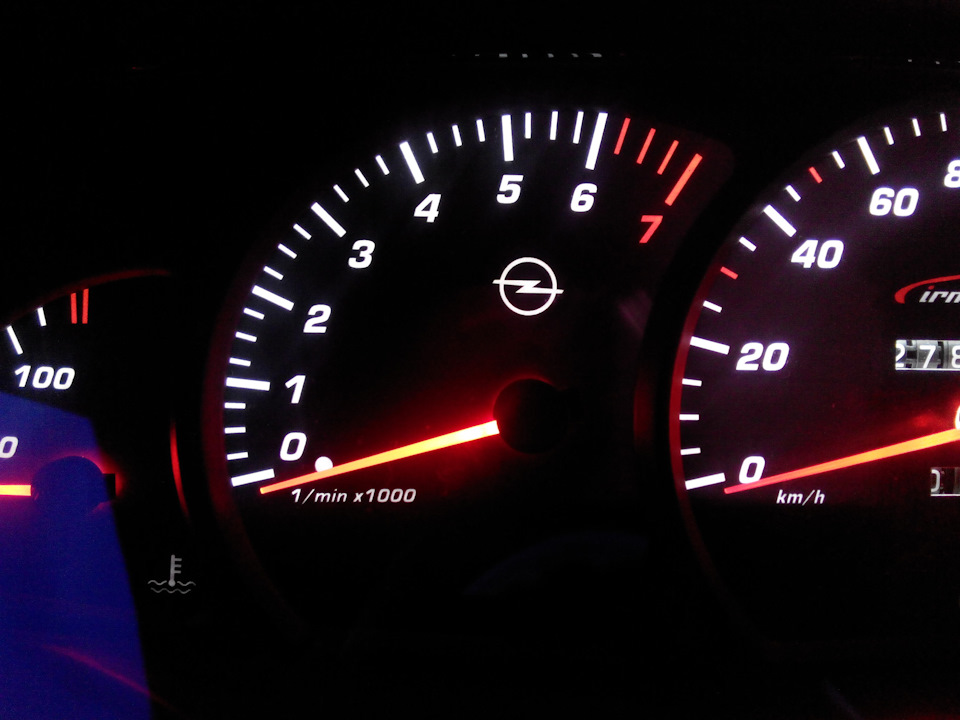 Панель приладів Opel Omega B рестайл 4