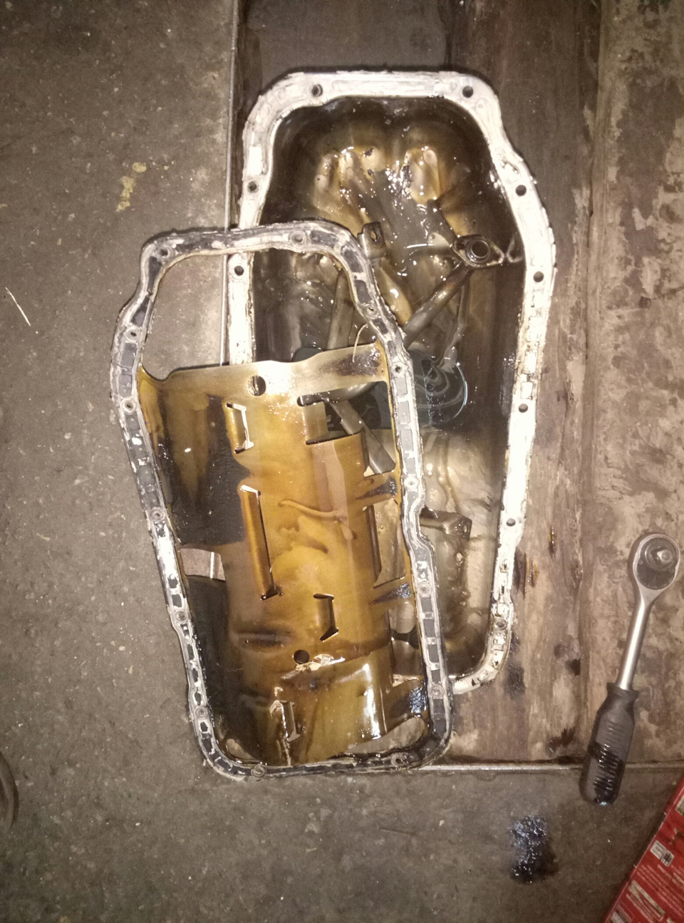 Наша пісня хороша, або знову мотор у розборі 2
