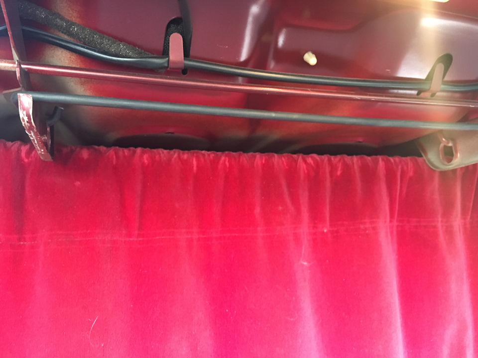 Новий оригінальний торсіон багажника) 4