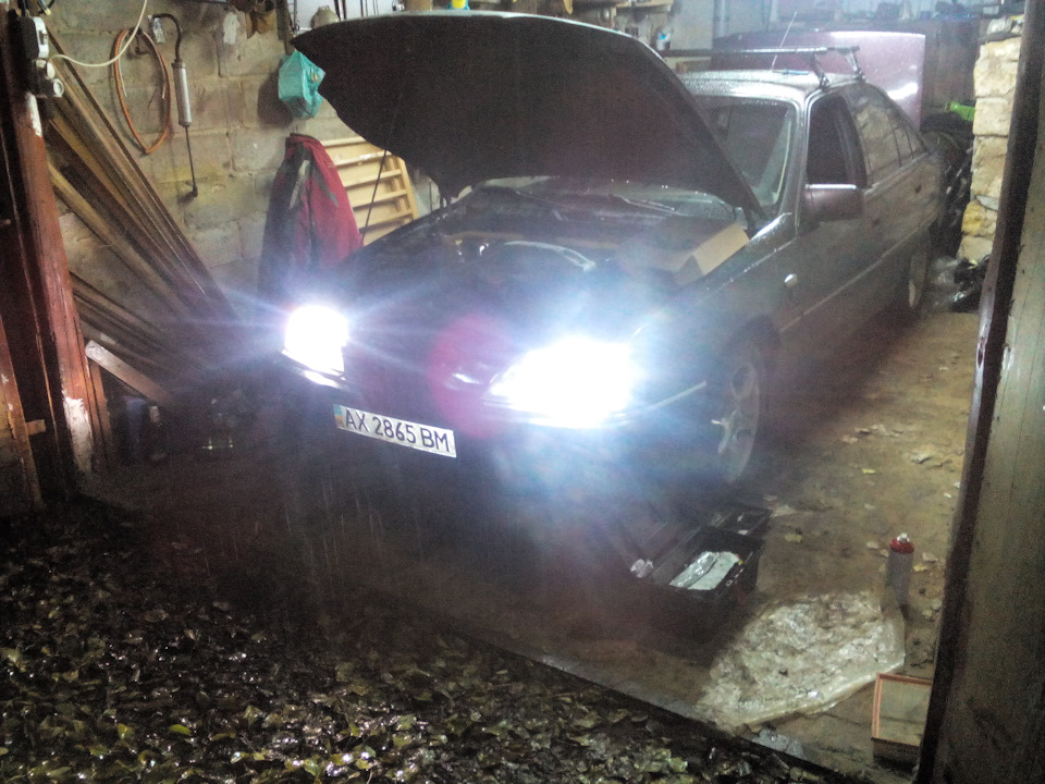 ставив ксенон, а виявив прірву 2