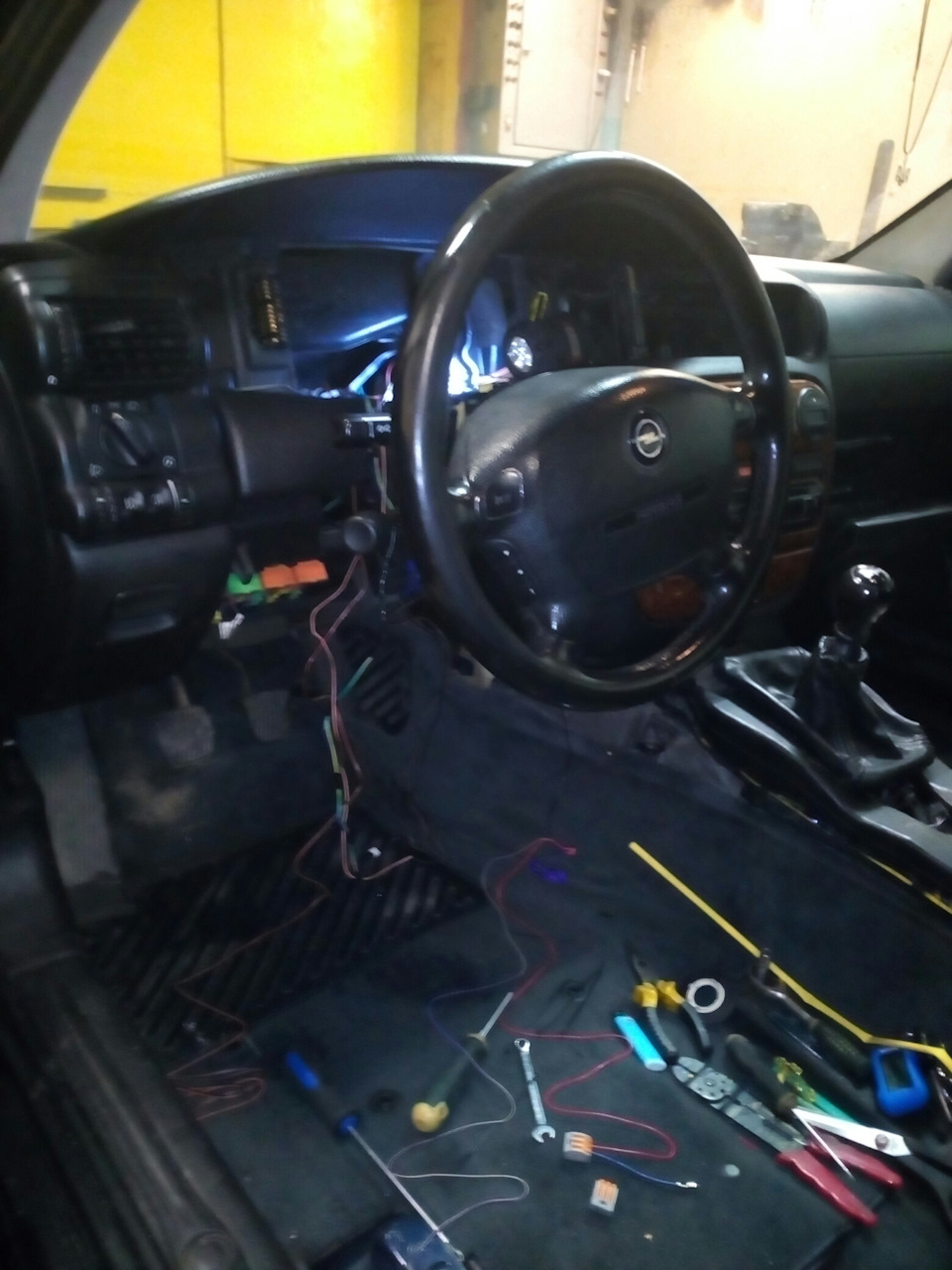 Автозапуск Omega b 2