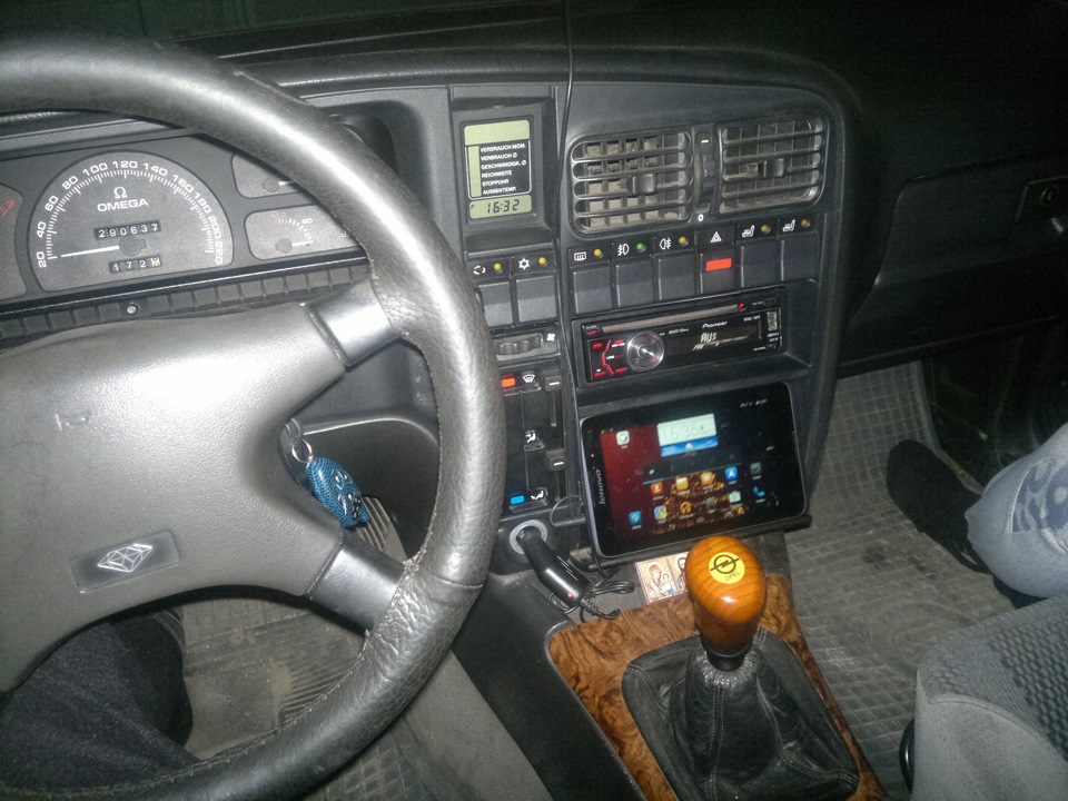 GPS, DVD, планшет як альтернатива мафону. 2