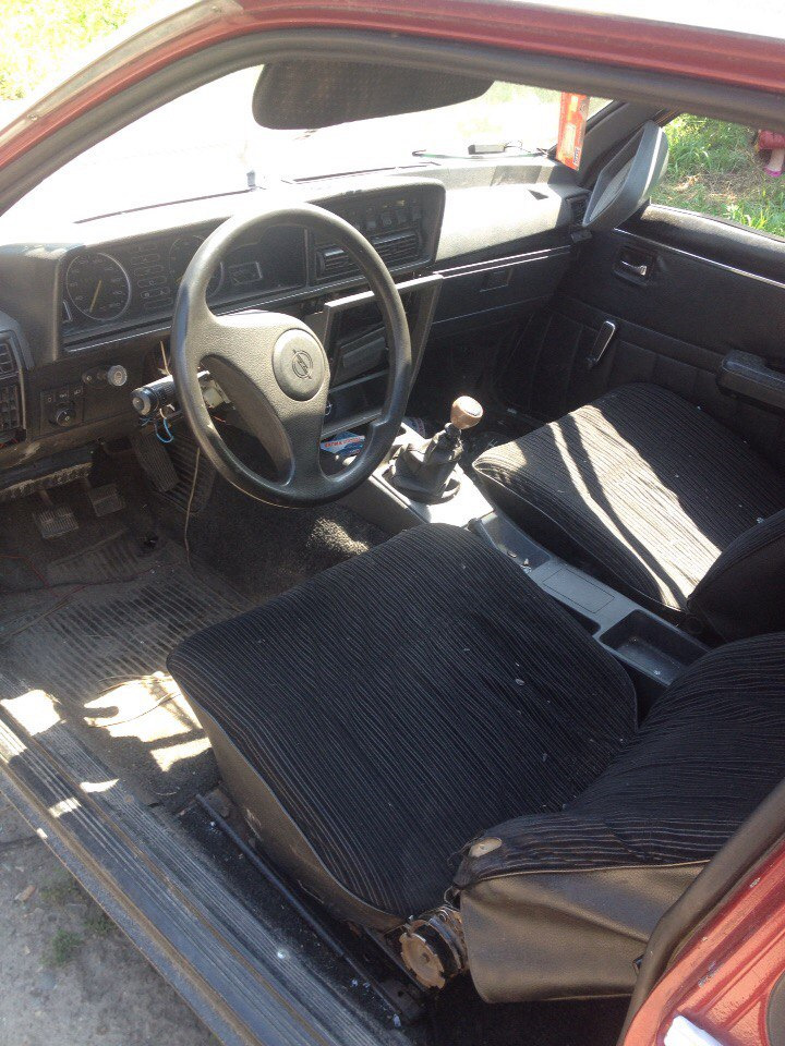 Opel Record 2/0 1985 на Розбірку! 3