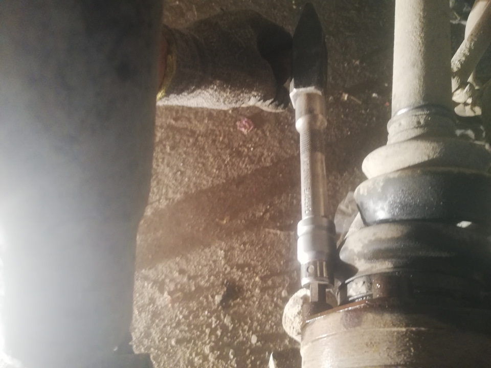 Зняття та заміна півосі 3
