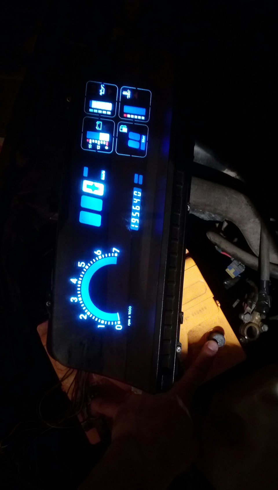 it's alive! it's alive! Або LCD подала ознаки життя 3