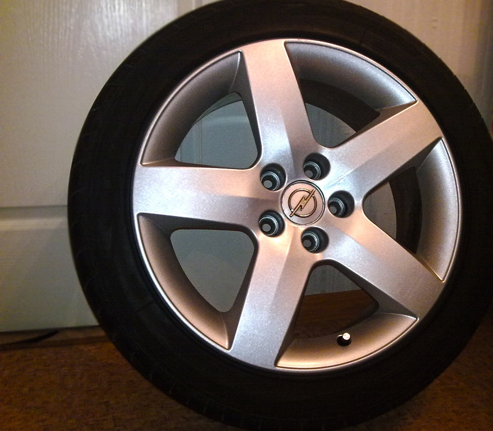 Куплю DESIGN EDITION R17 1