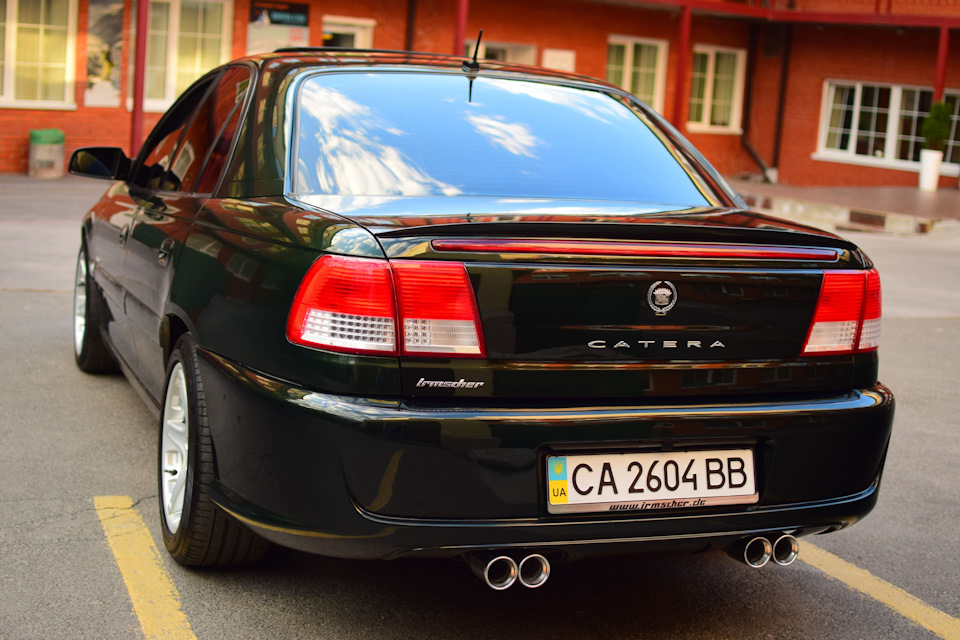 Задниця від Cadillac Catera + бампер Irmscher 2