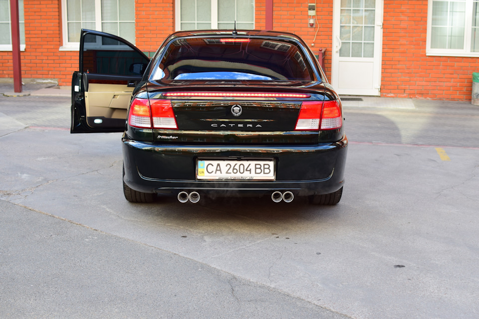 Задниця від Cadillac Catera + бампер Irmscher 3
