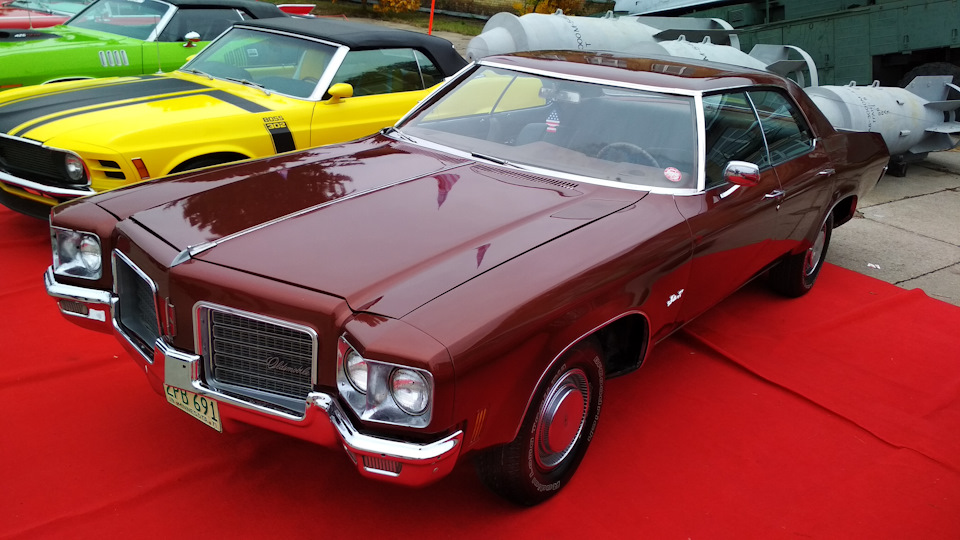 Всі Омеги тут - мої! (або Old Car Land 2019) ч.1 5