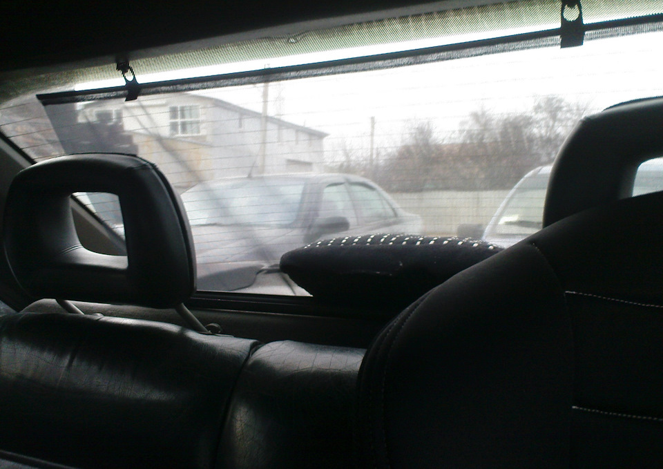Причину запотівання заднього скла знайдено) 1