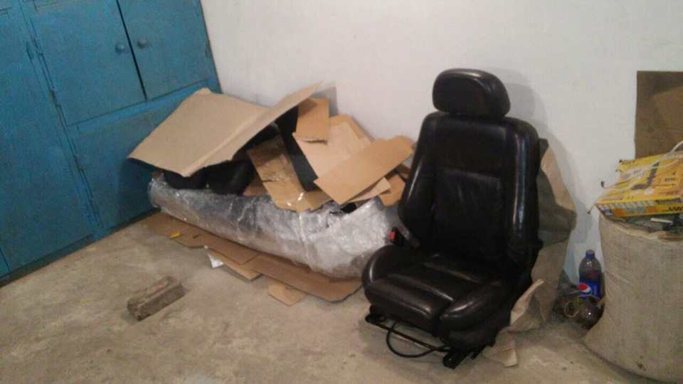 Придбання шкіряного салону від ООБ Recaro Sport 4