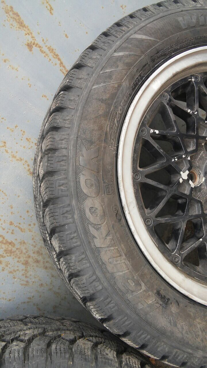 Прикупив гуму на зиму Hankook I Pike 195 60 r15 3