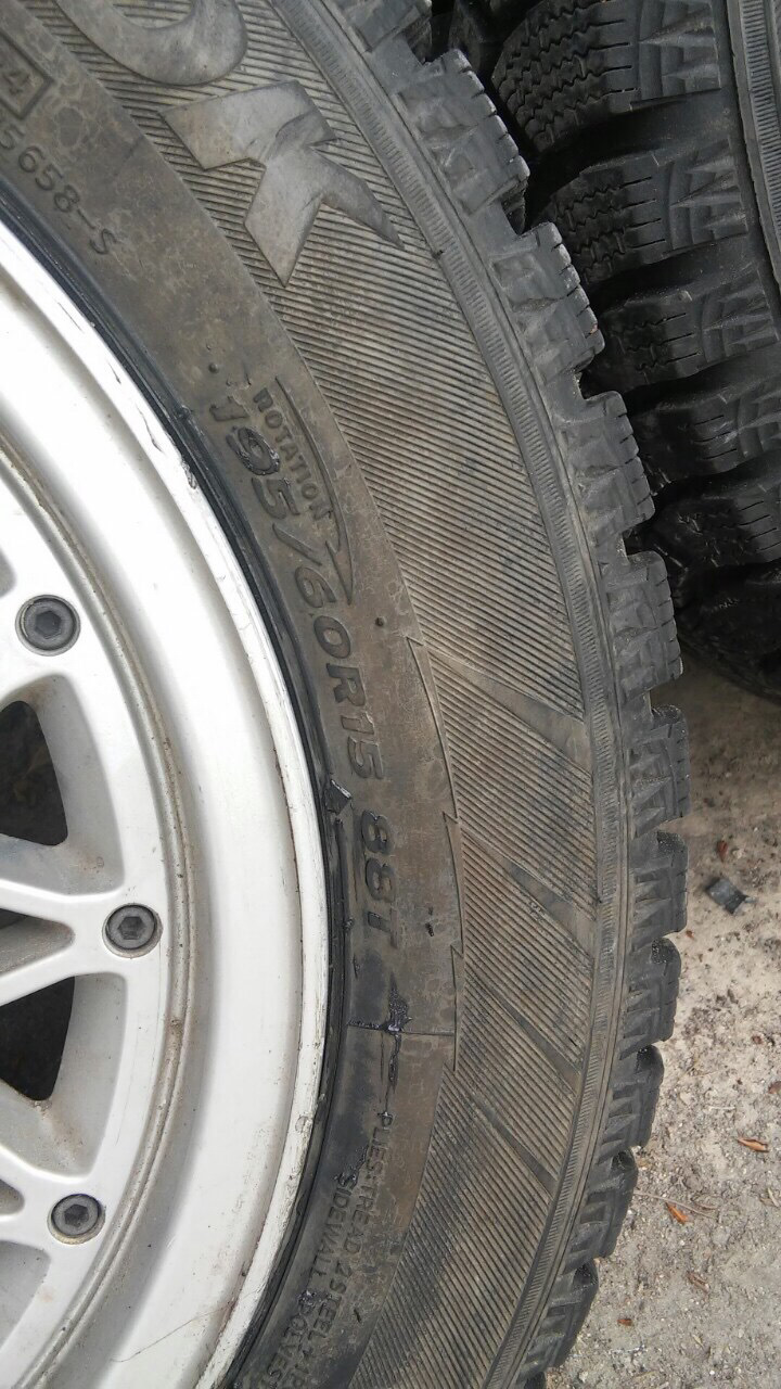 Прикупив гуму на зиму Hankook I Pike 195 60 r15 4