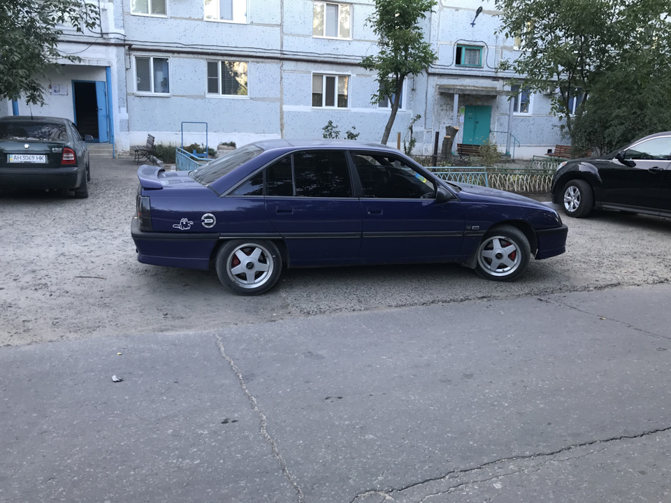 Поточні відносини з омегою 2