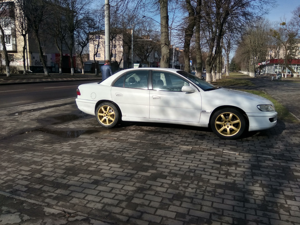 Доріг немає, але ви тримаєтеся... 1