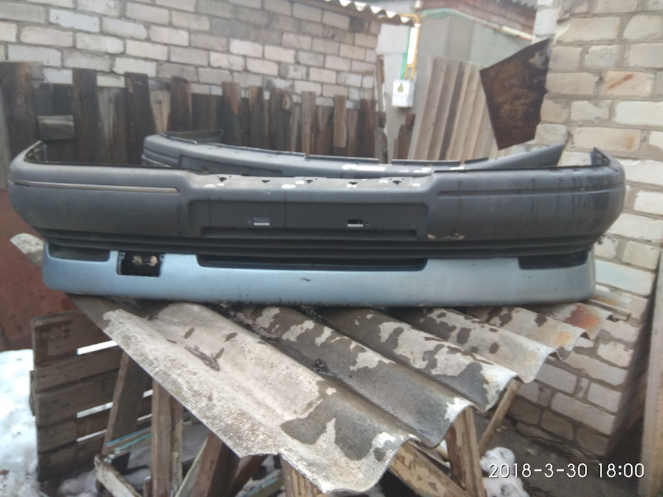 Продам накладку переднього бампера Irmscher 1