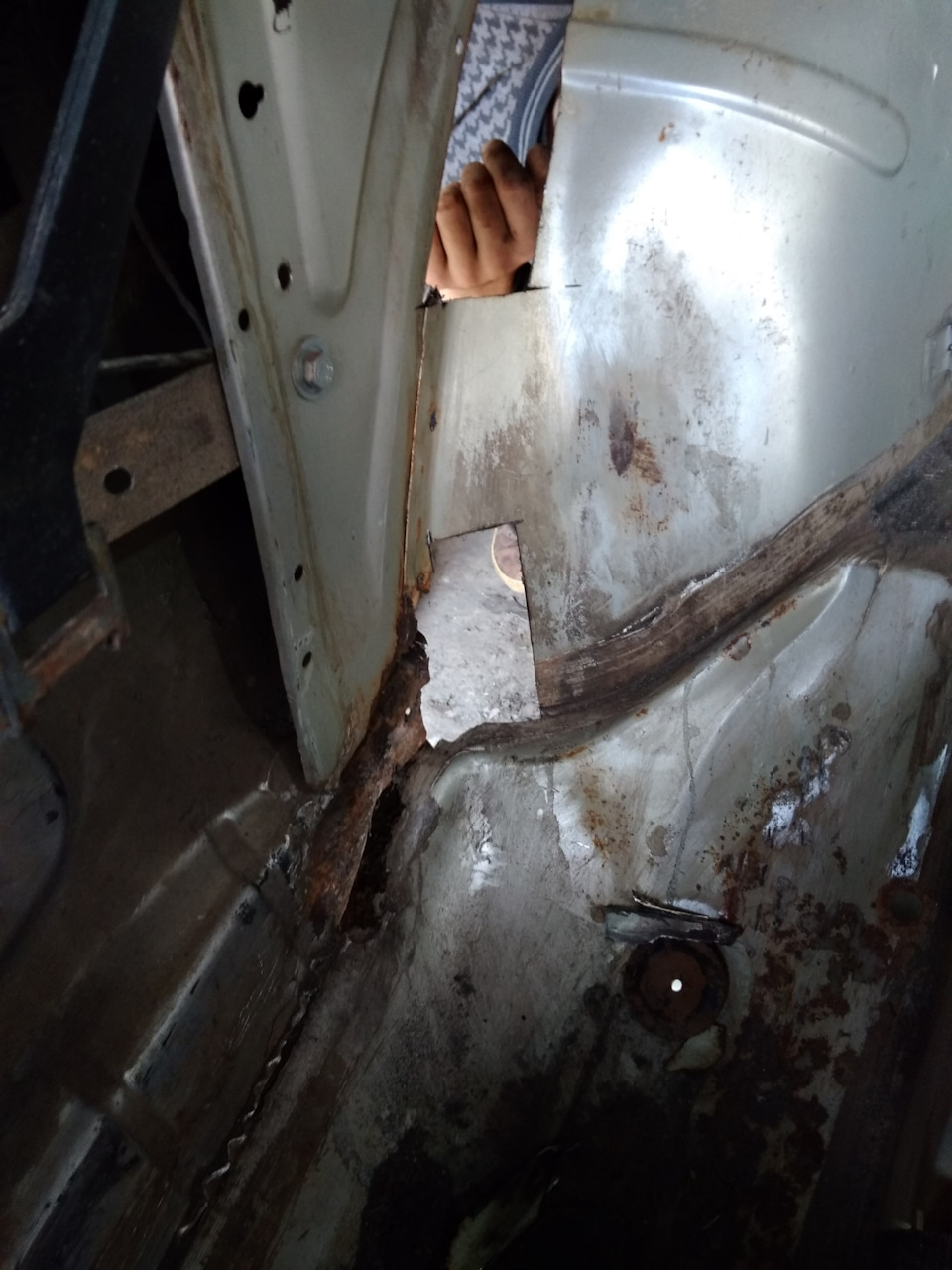 Підлатуємо багажник 1