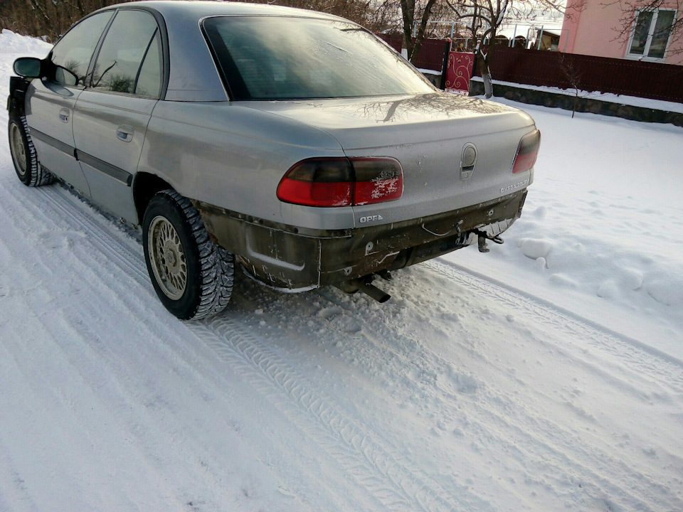 Що з нею, то це моль поїла. 2