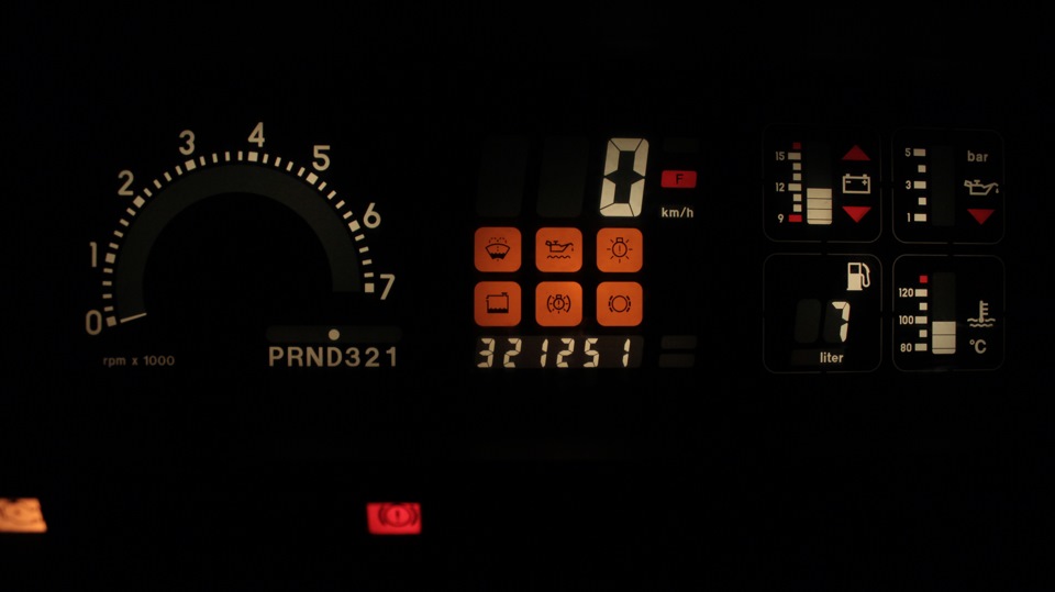LCD Control Panel на борту 4
