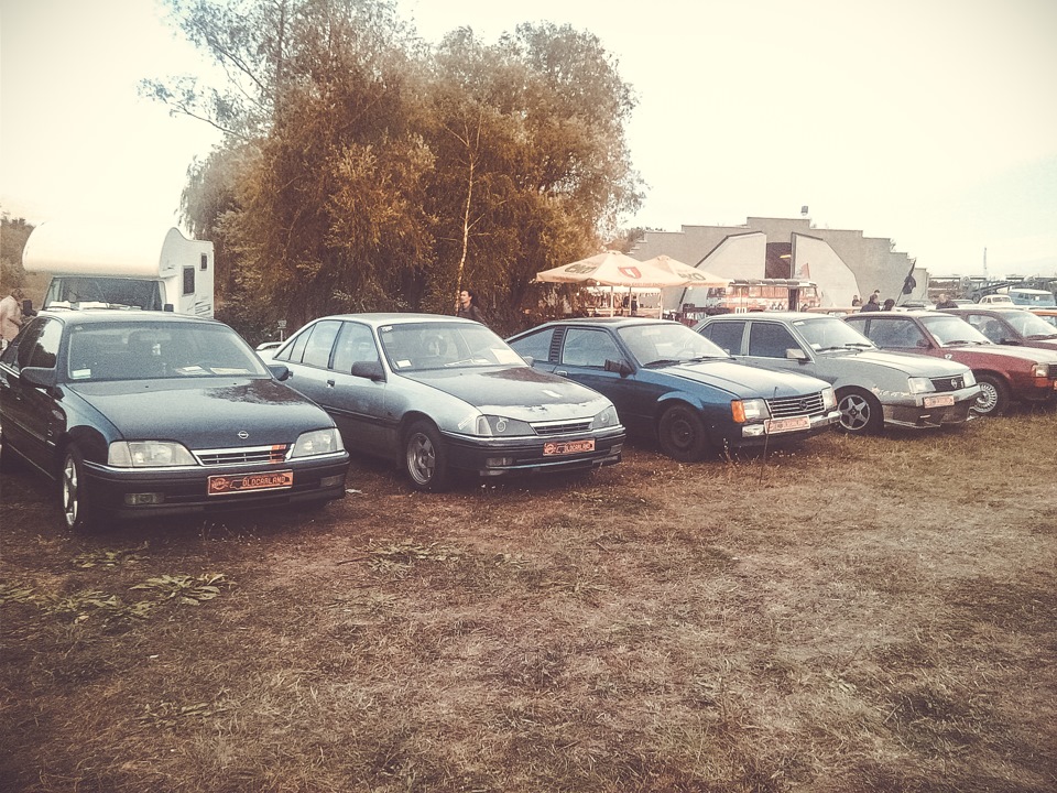 OPEL LINE - перші телефонні фото із заїзду на OldCarLand 4