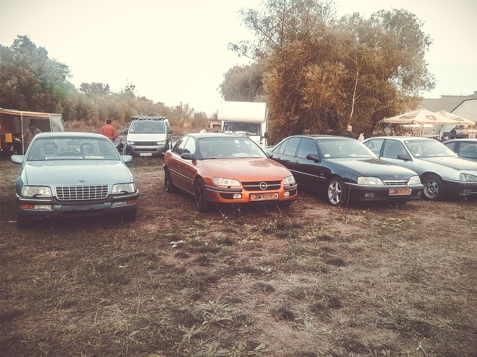 OPEL LINE - перші телефонні фото із заїзду на OldCarLand 3