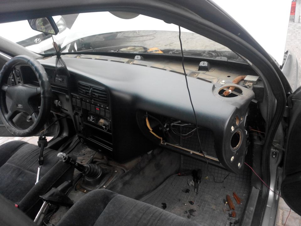 Заміна радіатора печі на Opel Omega A з кондиціонером 5