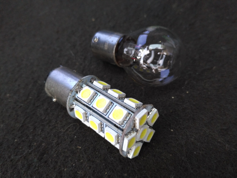 LED на ліхтарі заднього ходу 3
