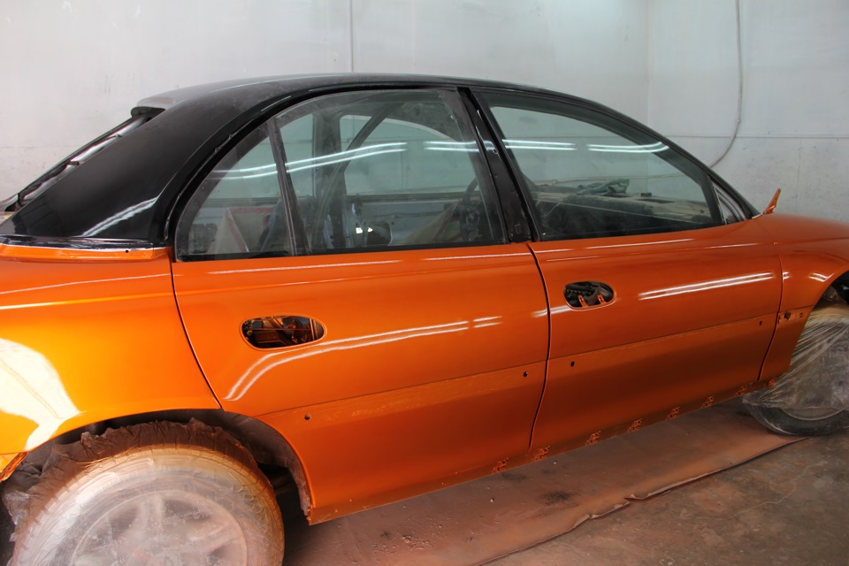 Сезон I. Запис 001. Реставруємо кузов і фарбуємо в Candy Orange & Black . 3