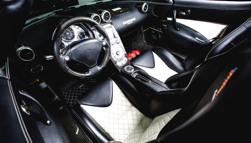 Запис 002. Кермо Steinmetz або Atiwe? Omega або Koenigsegg? 3