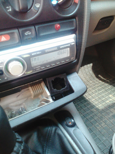 USB розетка замість прикурювача 3