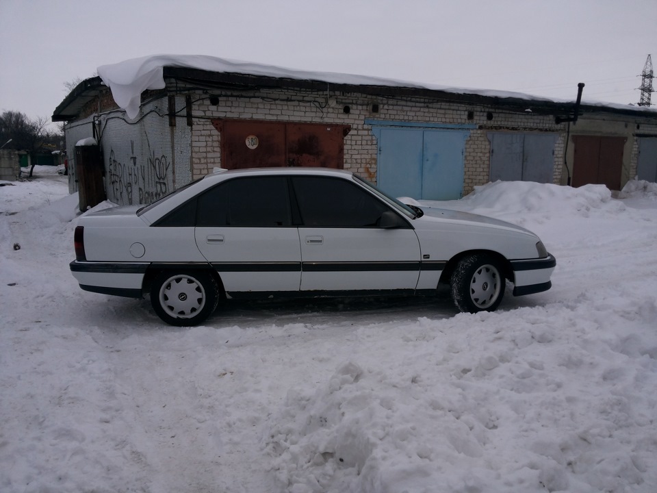 Сніг довгоочікуваний сніг 2