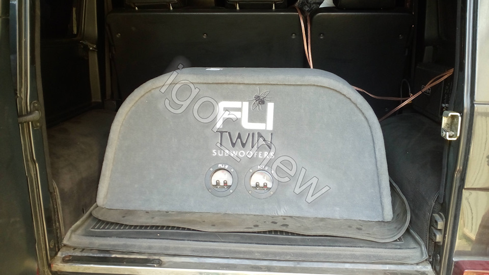 Subwoofer в Opel Omega, радикальне вирішення питання) 2
