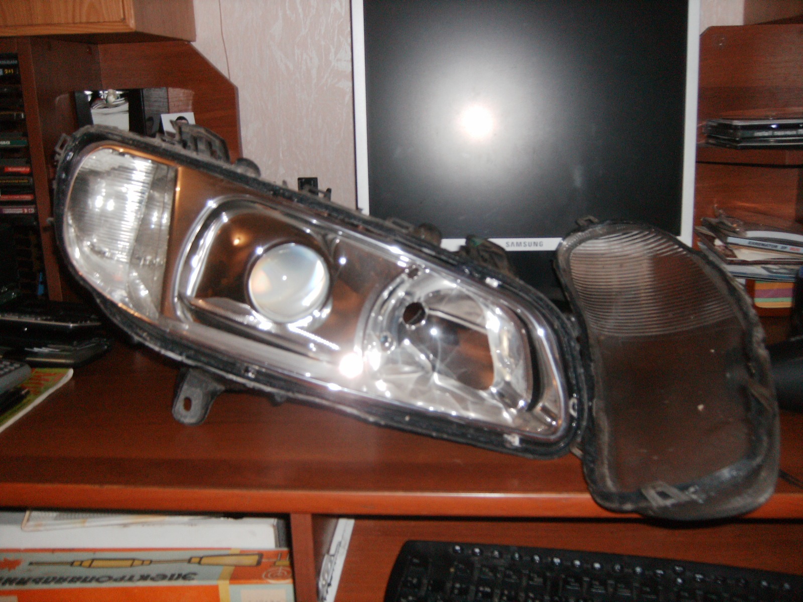 Розібрав Helly) 3