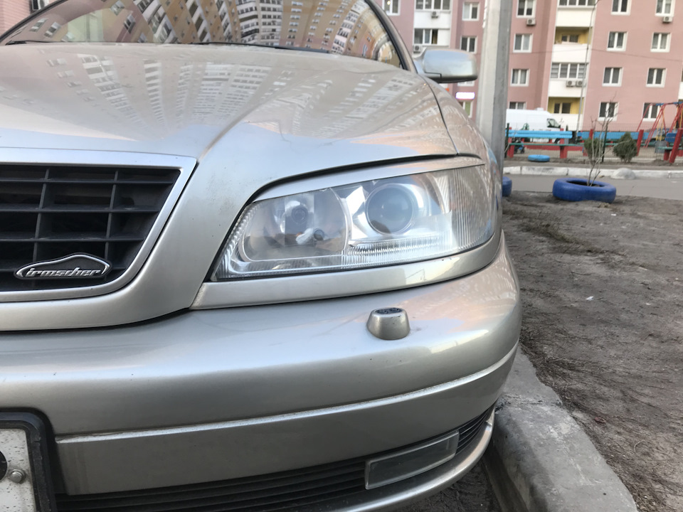 Оптика зі штатним псиноном Hella D2S) 2