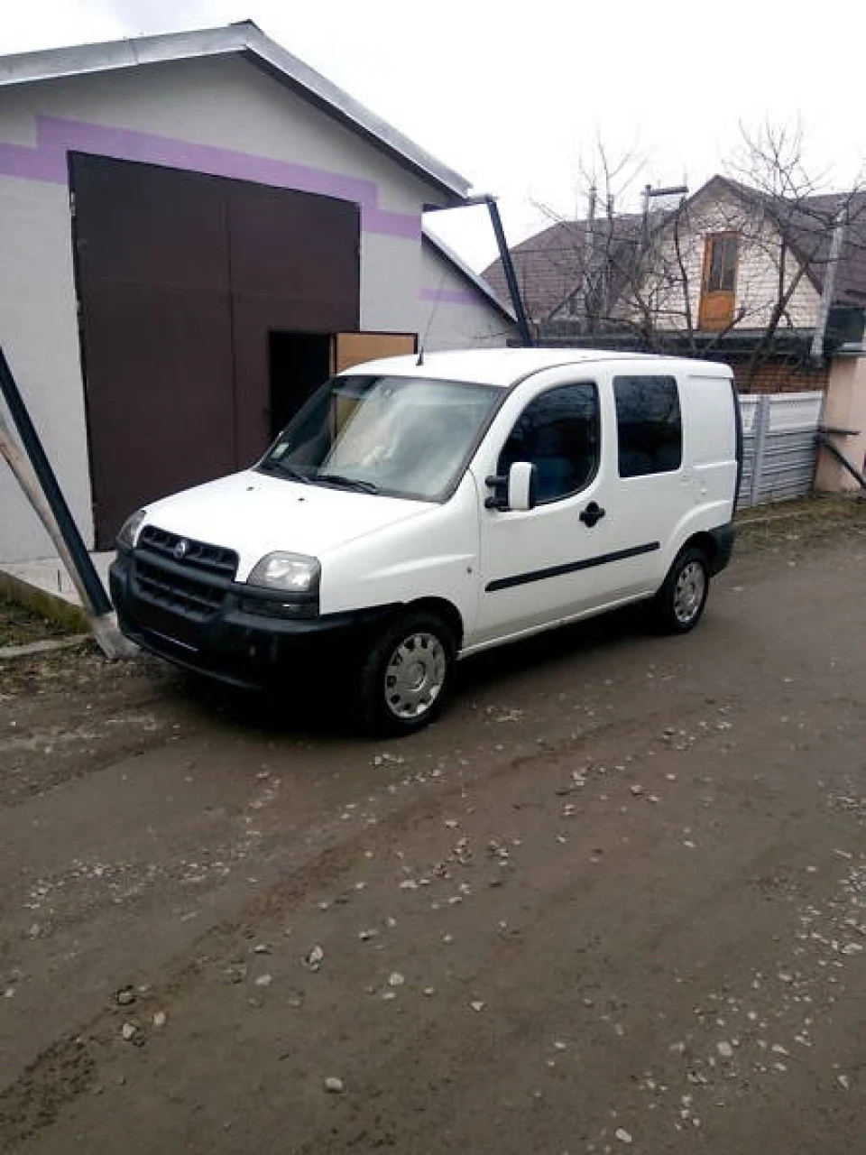 Купив Білого Доббі