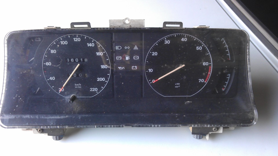 Приборка з тахометром Opel Rekord 1