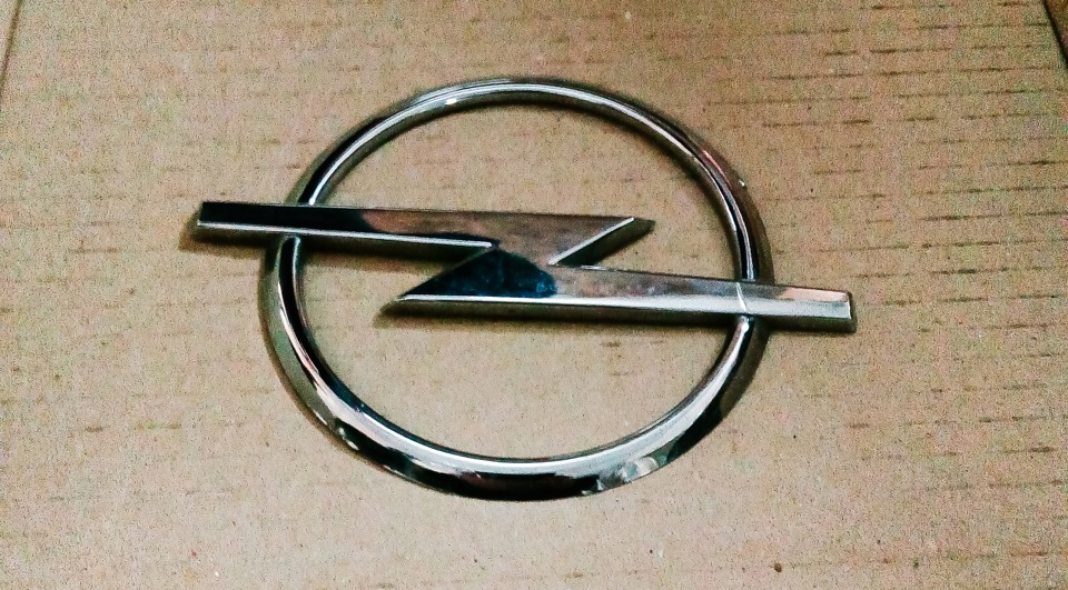 Емблема OPEL 1