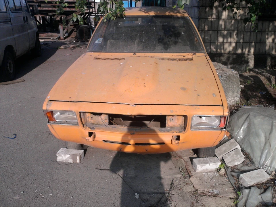 Донор з дизельним капотом