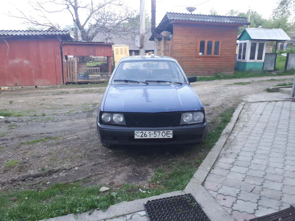 Передній бампер і фари 5