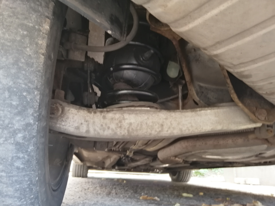 Пневмоподушки, пневмобалони в пружину автомобіля 5