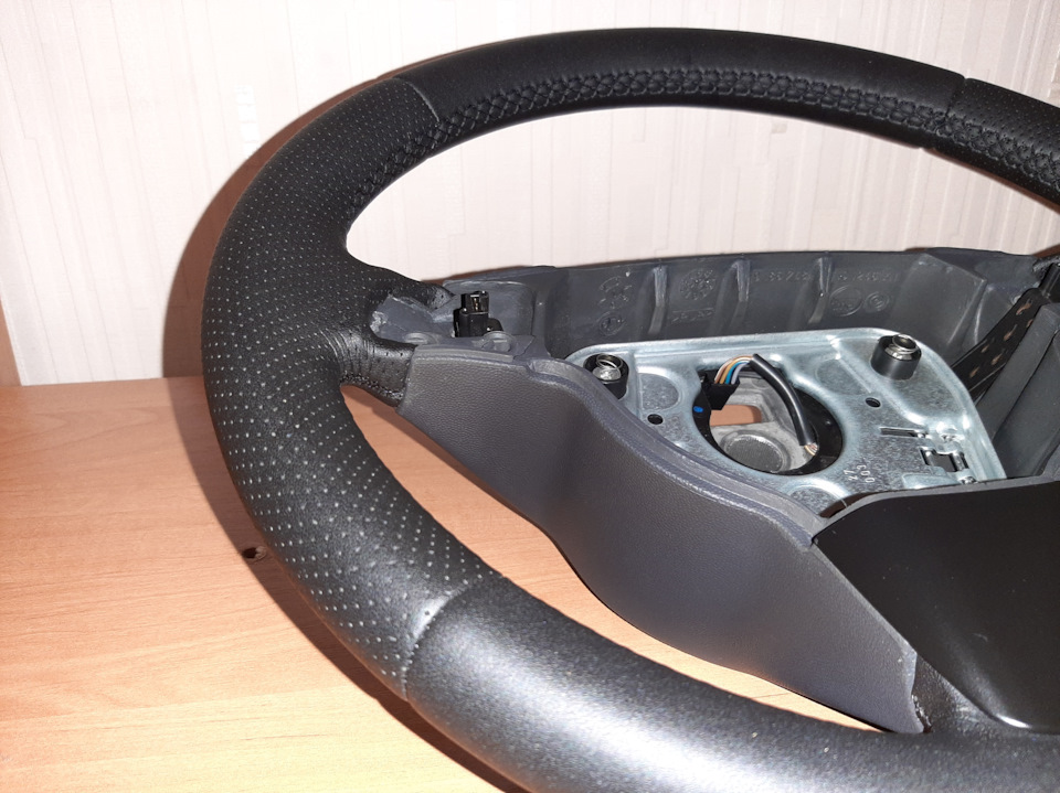 3х спицеве ​​кермо GTS 5