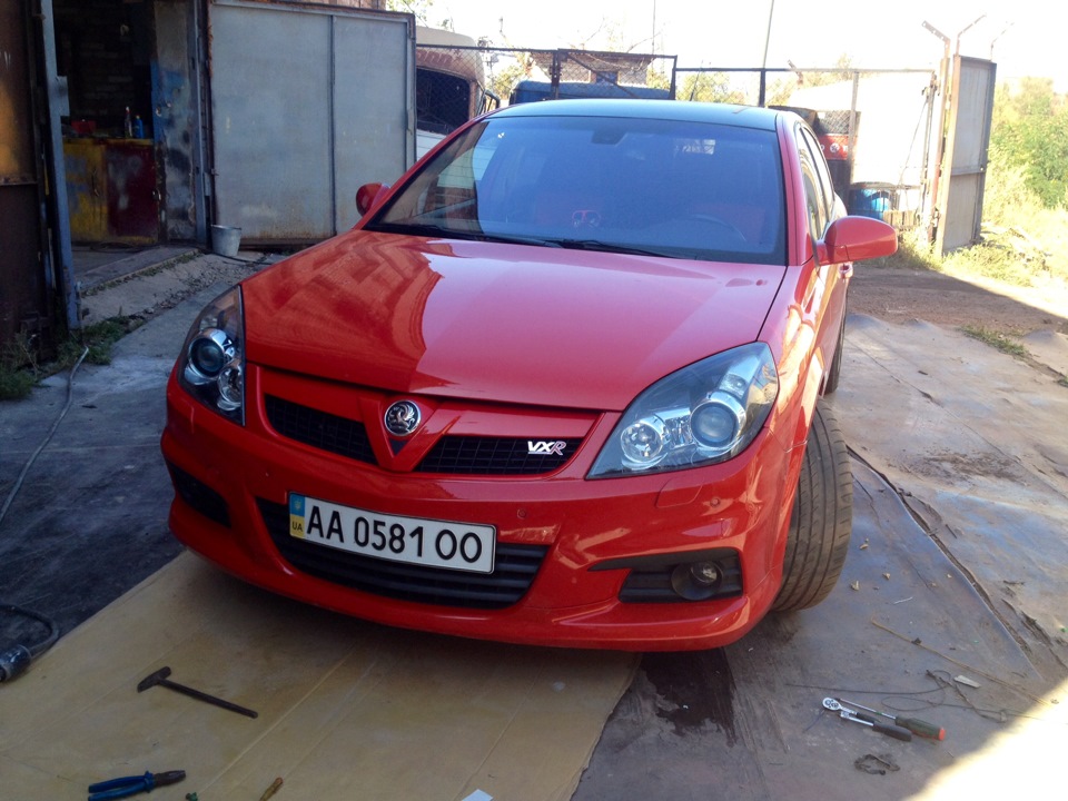Рішітка радіатор VxR style 5